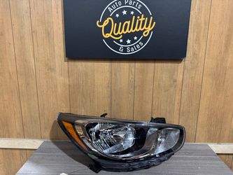 2012 2013 2014 Hyundai Accent Passenger Side Right Side Headlight