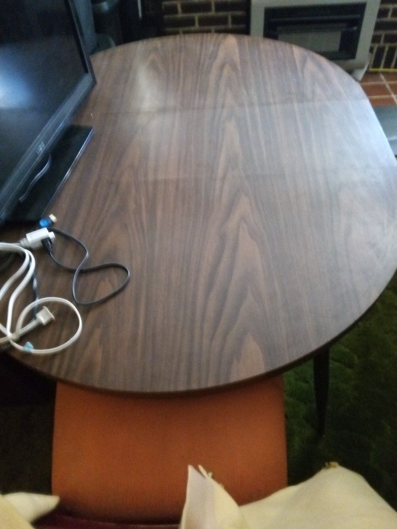 Kitchen Table $25