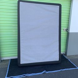 Full Size Box Foundation