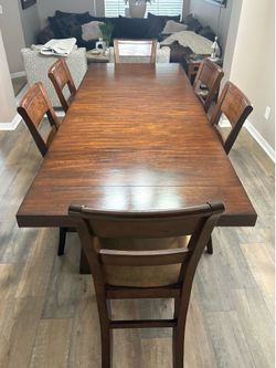 Wood Dining Table, extendable,  with 6 Chairs