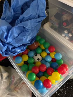 kids playhouse balls with inflatable pool