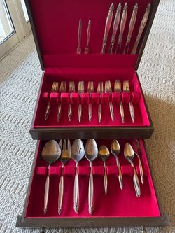 1847 Rogers Bros Silverplate Flatware Set with Wooden Chest