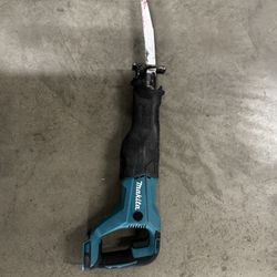 Makita 18v Sawzall