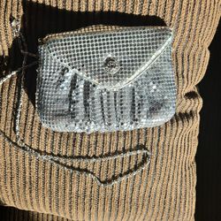 Vintage Silver Mesh purse!!