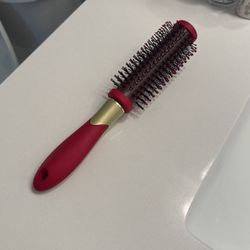 New CONAIR Round Hairbrush