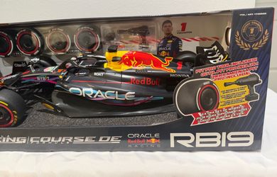 Max Verstappen RB19 remote control car