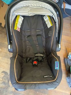 Graco SnugRide 35 Lite DLX Infant Car Seat