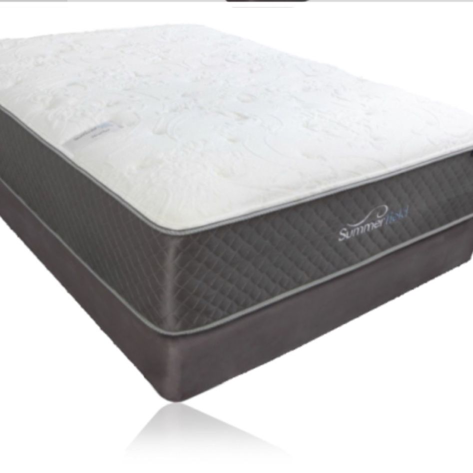 Summerfield Fusion Heather Plush Firm Queen Mattress, Boxspring And Frame