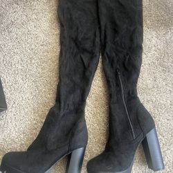 Black Heeled Boots Size 7 