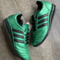 adidas Screaming Green Sneakers Youth  Size 5