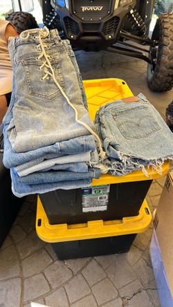7 pantalones y 3 chores talla 4