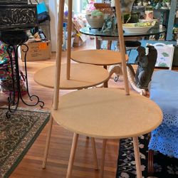 Round Wood Tables. /4