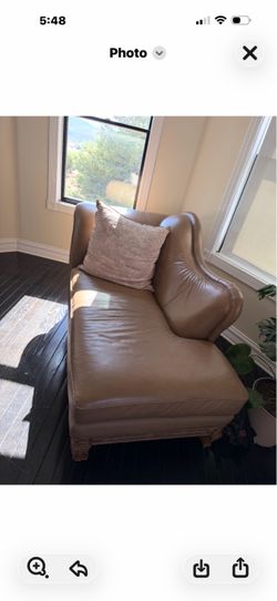 Vintage brown leather chaise l