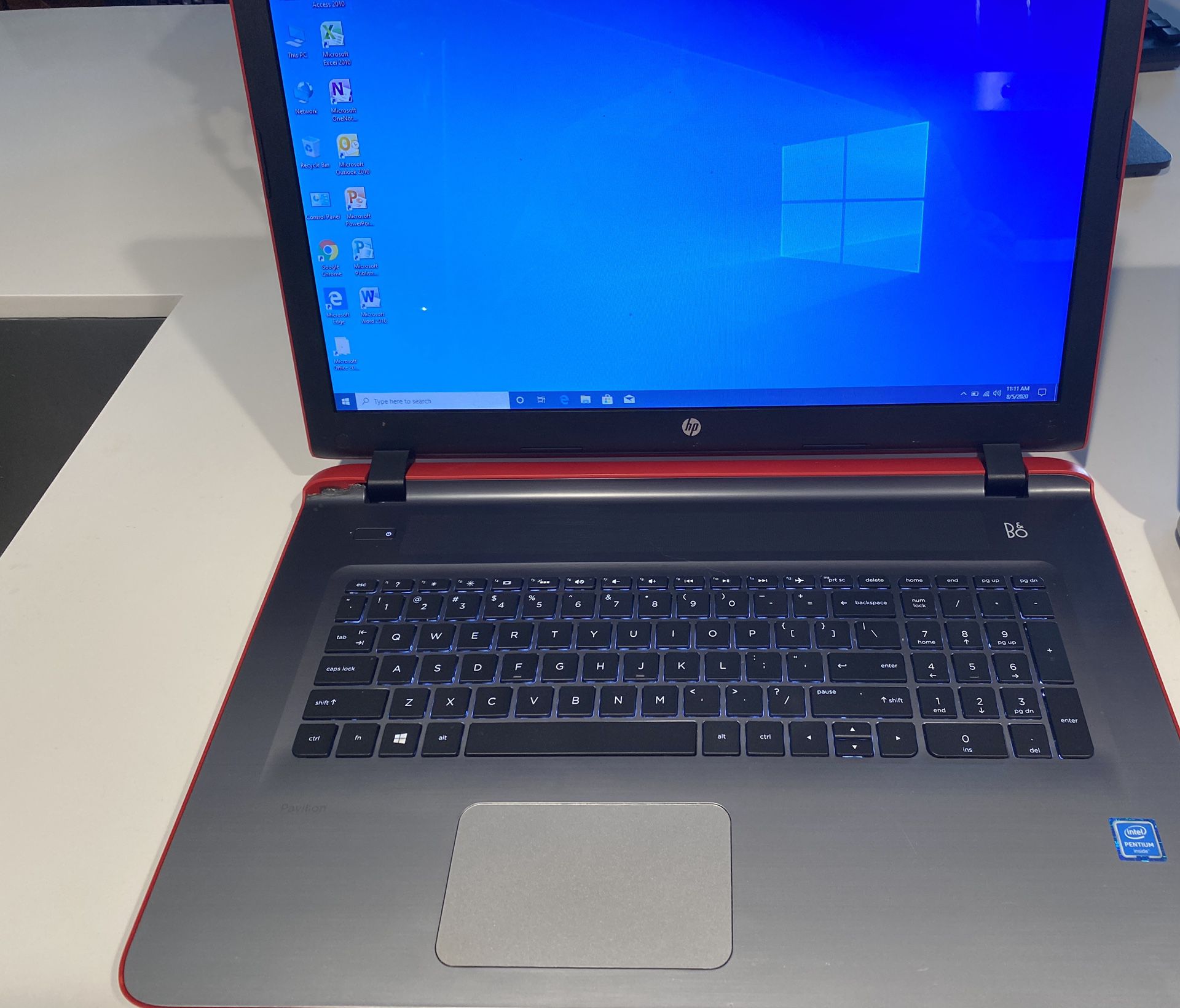 HP LAPTOP HUGE 17.3 INCH SCREEN READY HOME SCHOOL OR WORK FROM HOME WINDOWS 10 MS OFFICE ***MAKE OFFER***