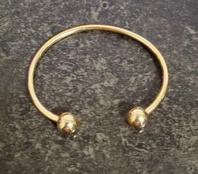 Beautiful Crafted Gold Cuff Bracelet