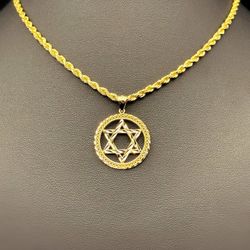 14k solid yellow gold David Star pendant charm 1.9 grams