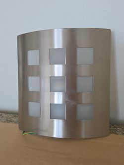 Wall lamp