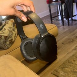 SKULL CANDY HEADPHONES
