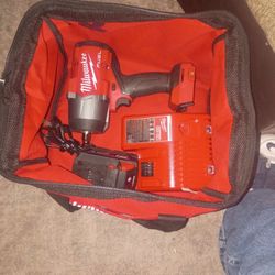 Milwaukee 2 gen 1/2 Inch high torque with bag and charger battery combo 
