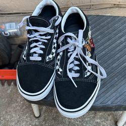 5 1/2 vans