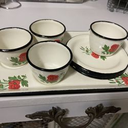 Vintage Teacups Enamelware 