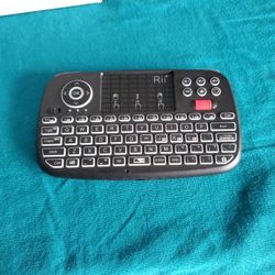 i4 Mini Bluetooth Keyboard 