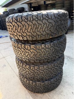 275 65 20 BFGOODRICH I sell this Seth of tires with 80% life the 4