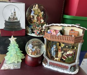 Christmas, Snow, Globes, And Music Boxes