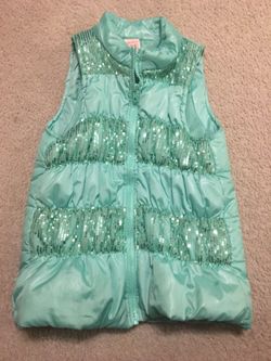 Girl’s winter vest size 7-8