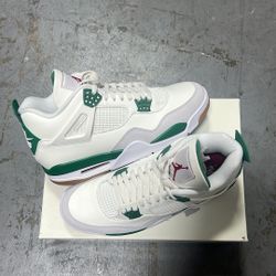 Air Jordan 4 SB Pine Green