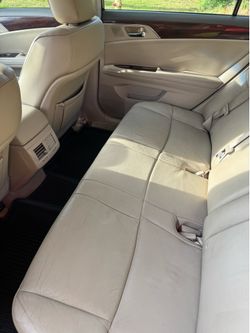 2010 Toyota Avalon xls