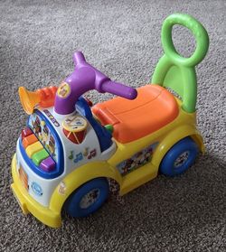 Ride On Toy Car Ages 1-3