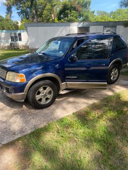 2004 Ford Explorer