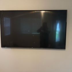 60’  LG Tv Plus Wall Mount 