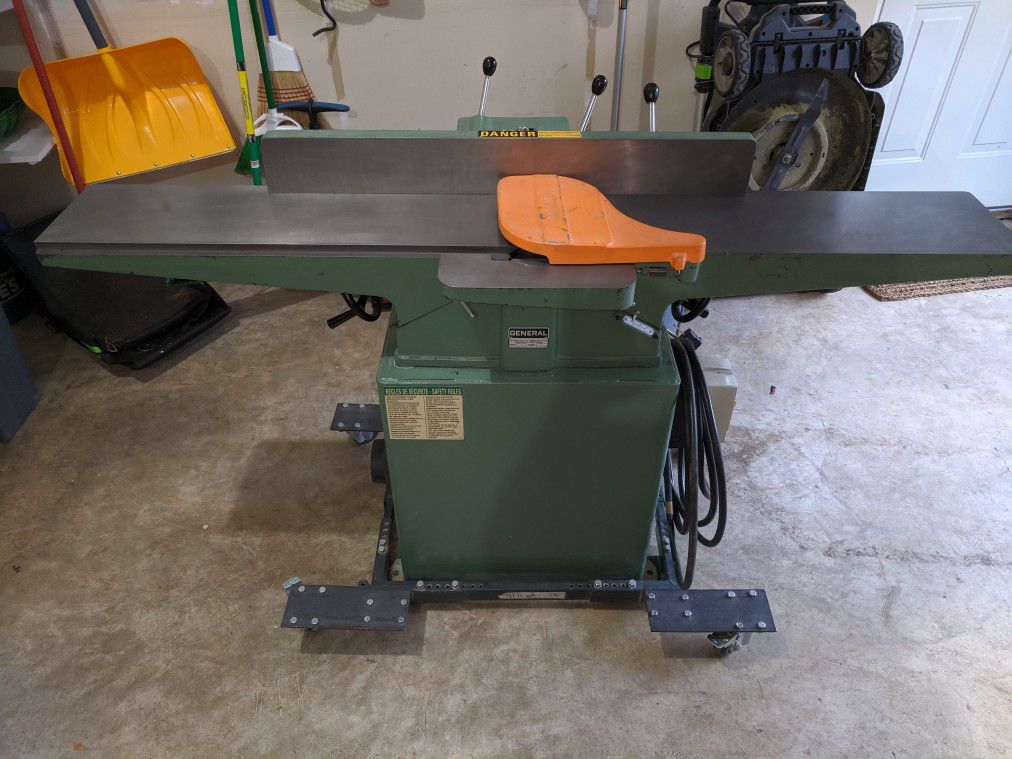 General 8" Longbed Jointer w/ Helical Cutter Head