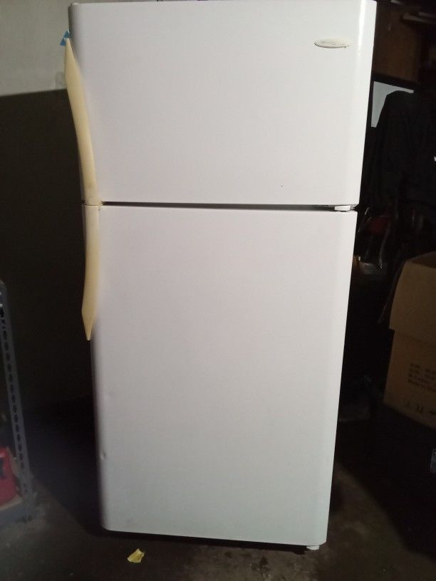 Frigidaire Refrigerator