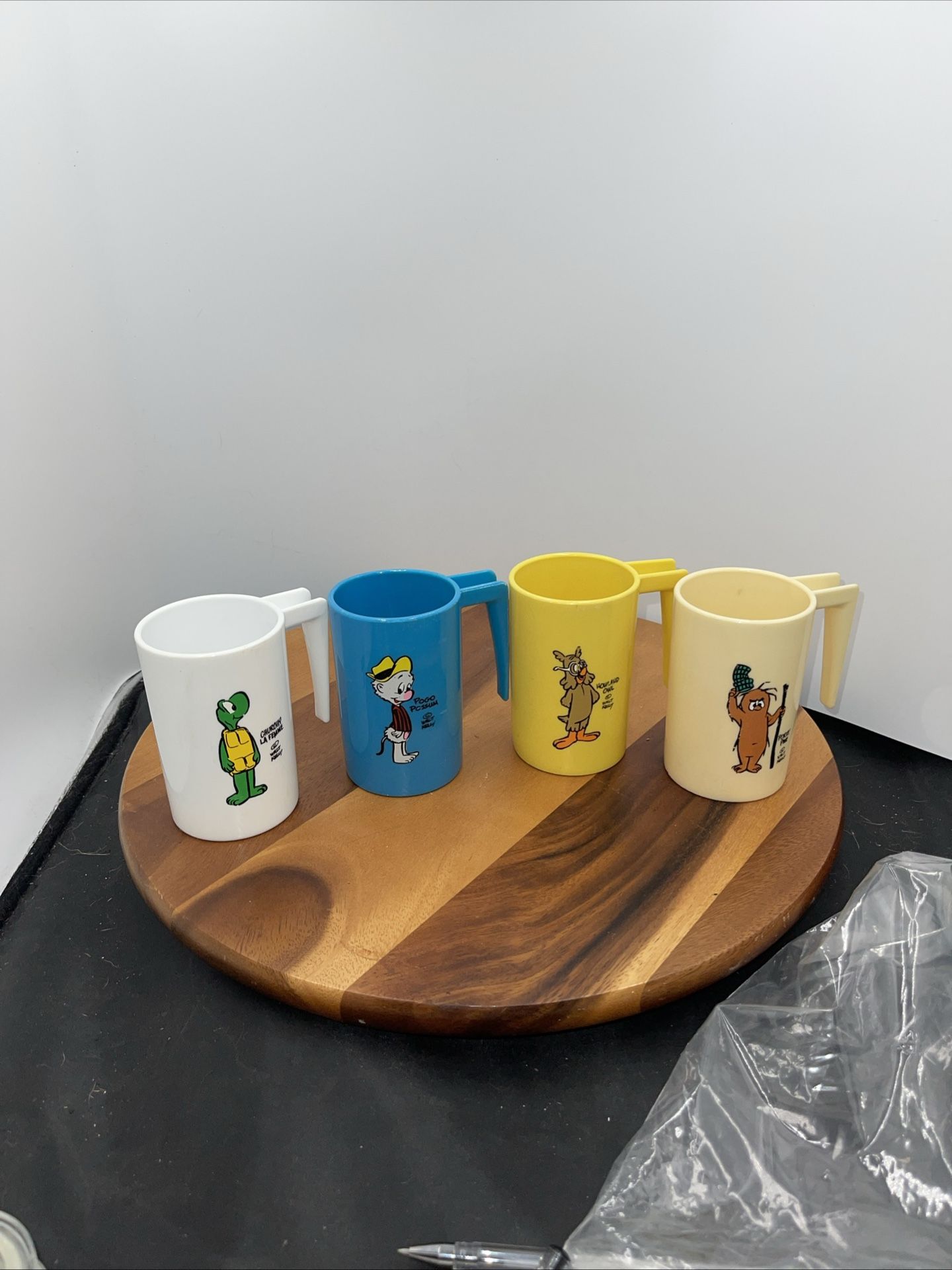 VNTG Pogo Comics 1960’s Cups