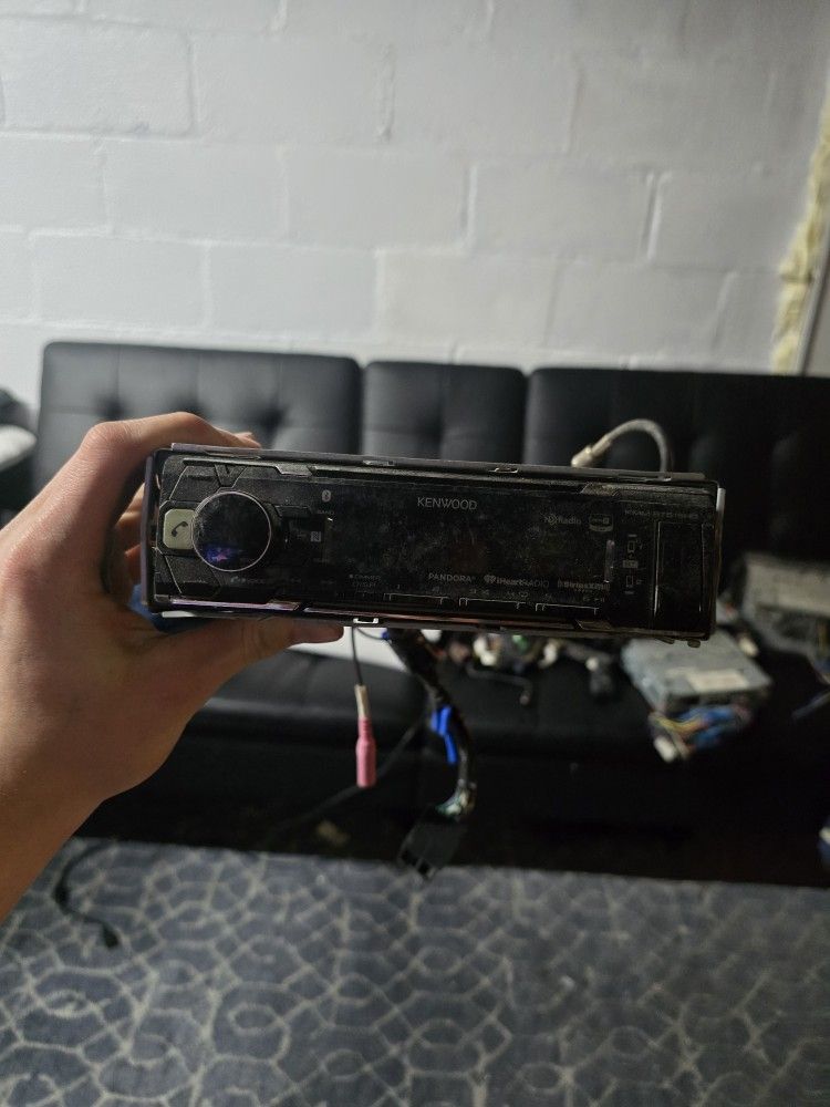 Kenwood Radio System With Remote!