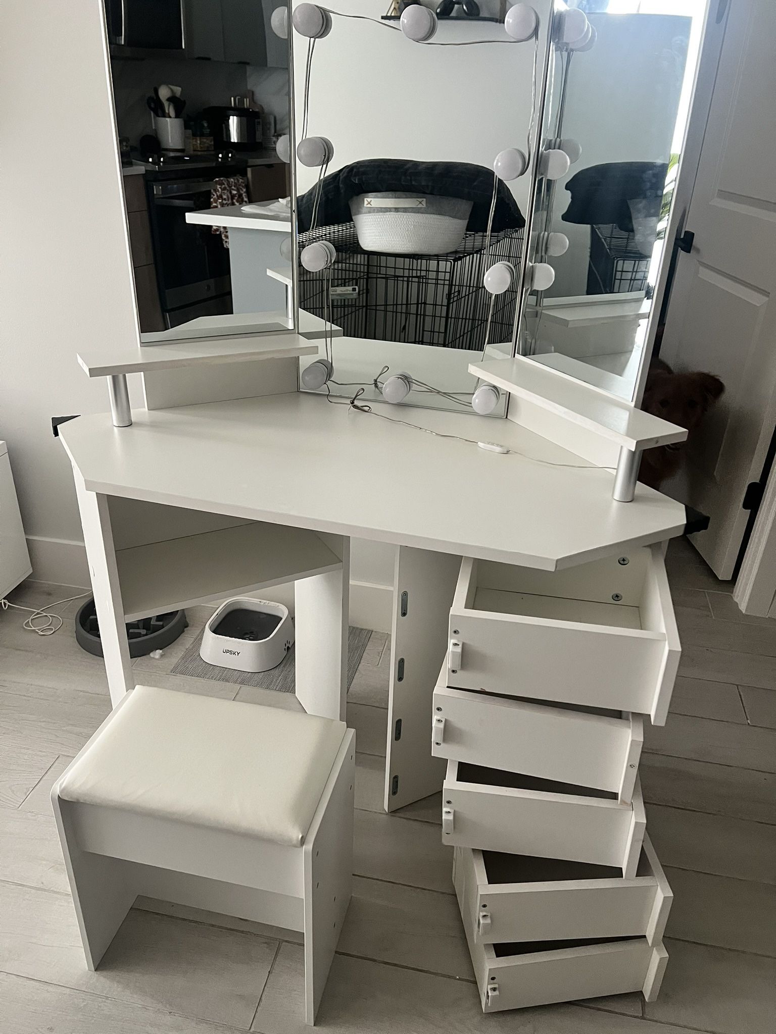 Makeup Vanity