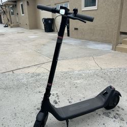 E scooter