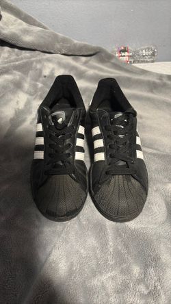 Adidas superstars