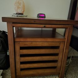 Wood night stand