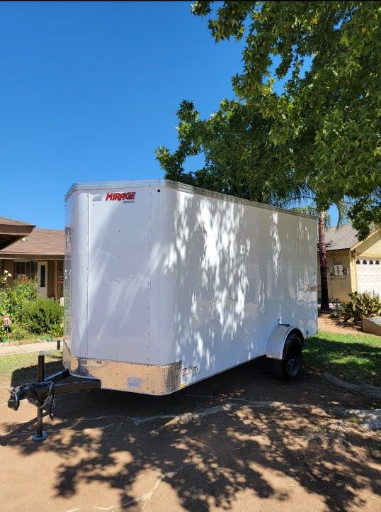 2021 Enclosed Trailer 