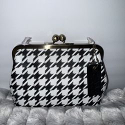 Anna by Anuschka Heritage Leather Crossbody Frame Bag Black & White Houndstooth