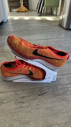 Nike flyknit racer size 9 (men)