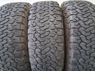 ( 3 TIRES  ) 285/70R17 BF GOODRICH ALL TERRAIN