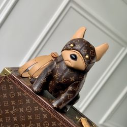 Ladies 𝐋𝐨𝐮𝐢𝐬 𝐕𝐮𝐢𝐭𝐭𝐨𝐧 Dog ShapeBag 