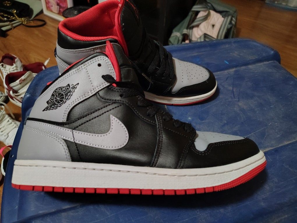 Nike Air Jordan 1