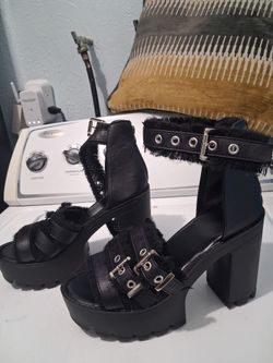 Chunky style sandal heels