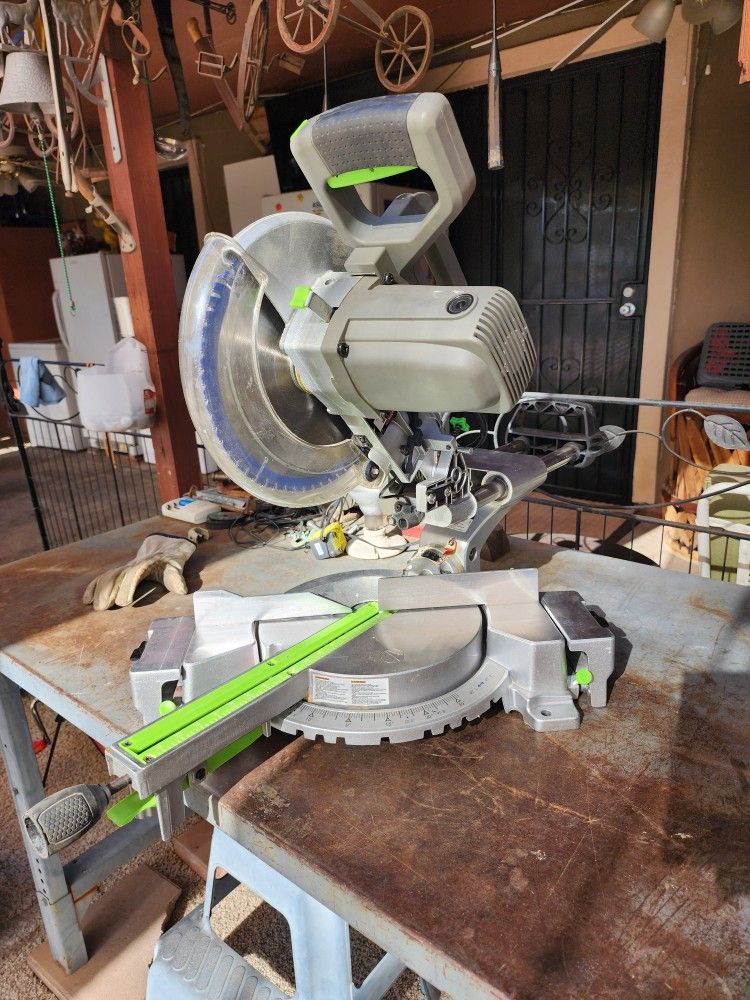 Miter Saw